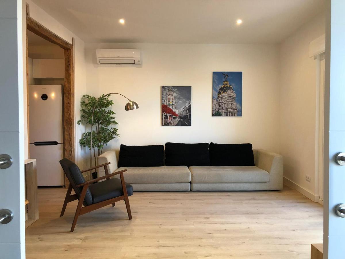 Cozy & Stylish Apartment In The Center Madrid Bagian luar foto